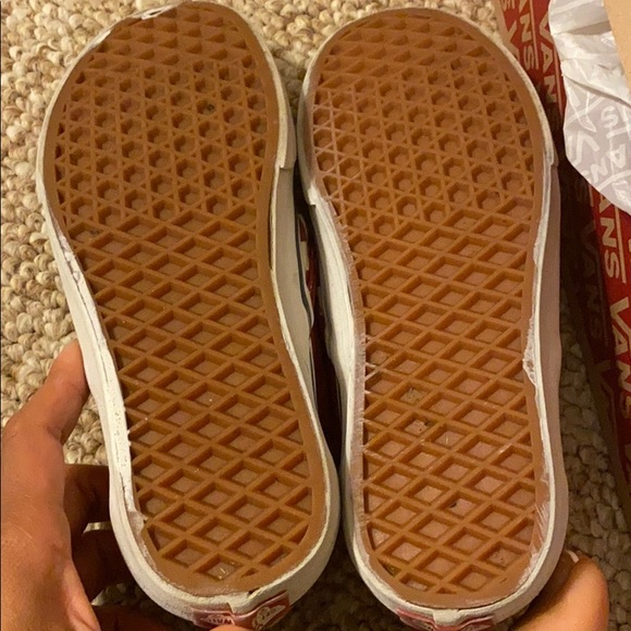 Vans - Picture 4 of 6